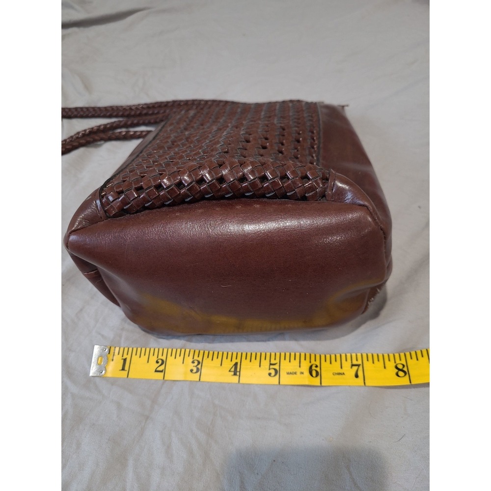 Vintage Liz Claiborne small woven crossbody bag brown purse zip top closure boho - Picture 11 of 12